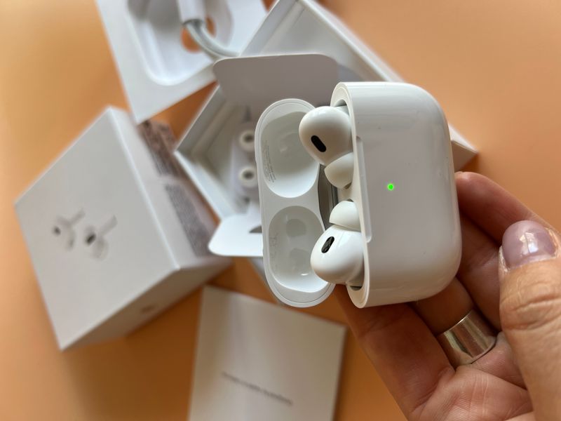 AirPods Pro 2 Type-C (Tiger 1562F) 010003-1562F фото