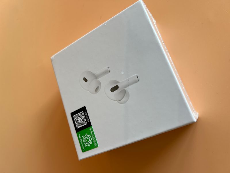 AirPods Pro 2 Type-C (Tiger 1562F) 010003-1562F фото